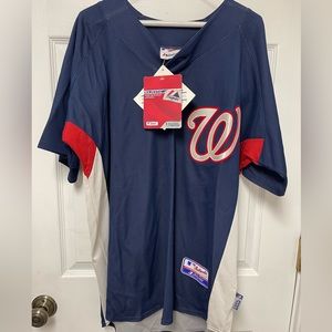 Majestic Athletic Authentic Collection Washington Nationals vintage pullover.